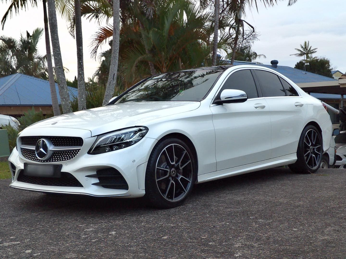 Mercedes C200 after exterior ceramic coating